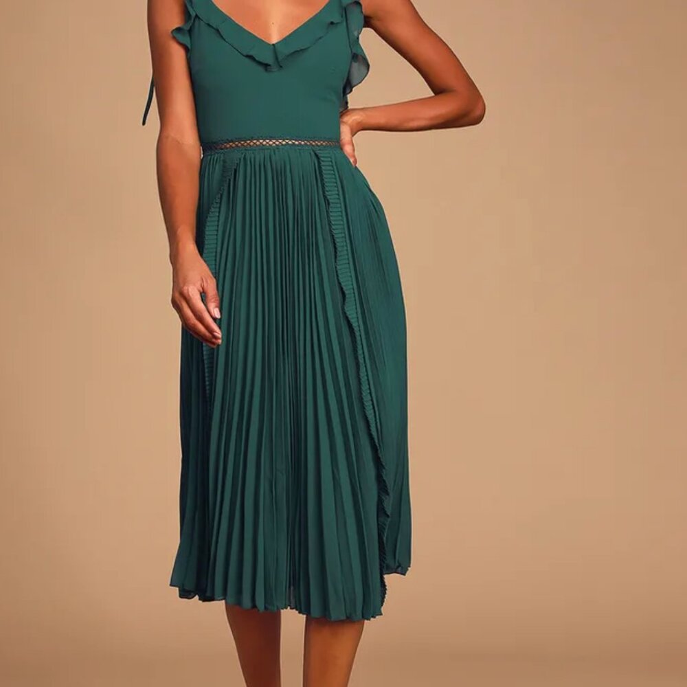 Never a Dull Moment Emerald Green Tie-Strap Pleated Midi Dress